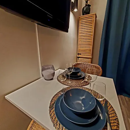 Apartament La Bord De Et Parking Privee *